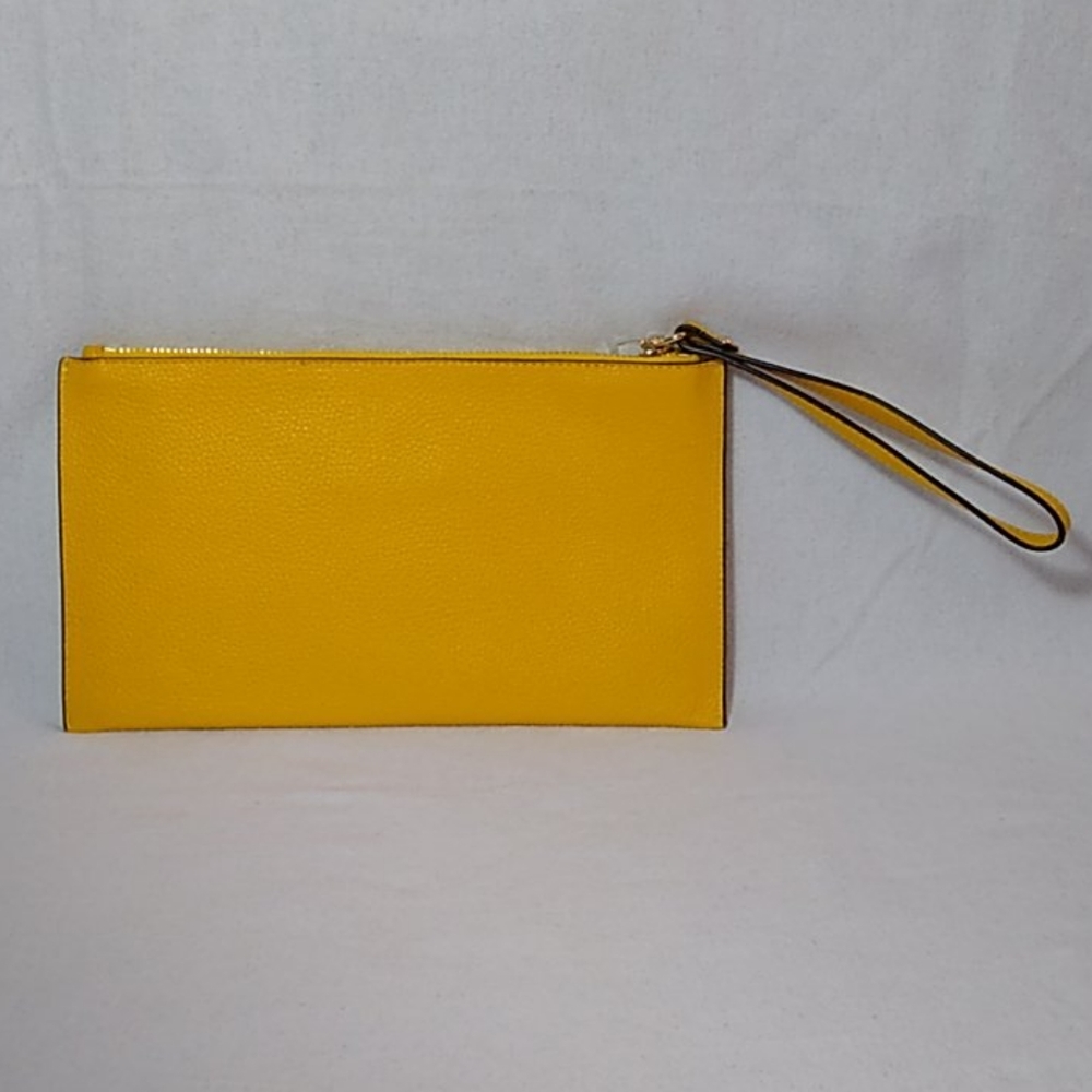 Michael Kors Jet Set Large Zip Clutch Wristlet - Picture 5 of 8
